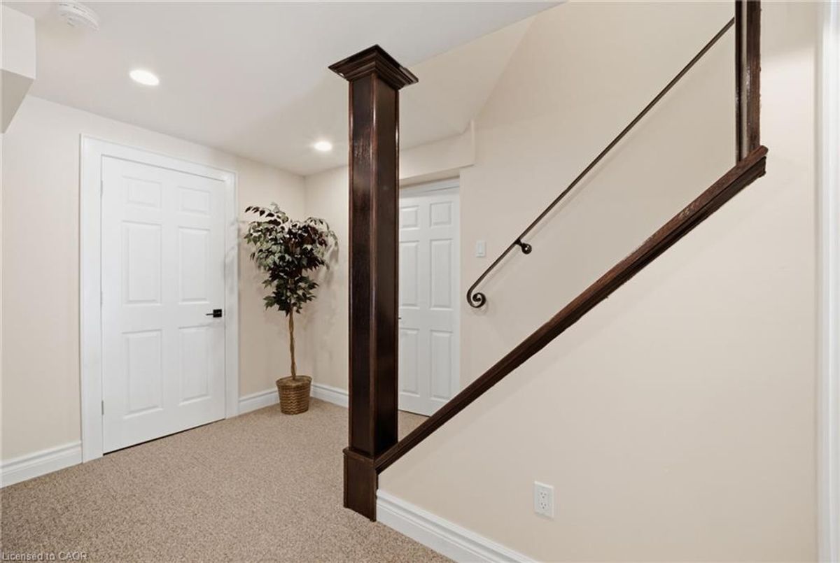 img-gallery