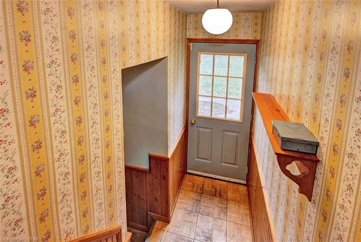 1013 Feren Avenue London 1013 Feren Avenue London