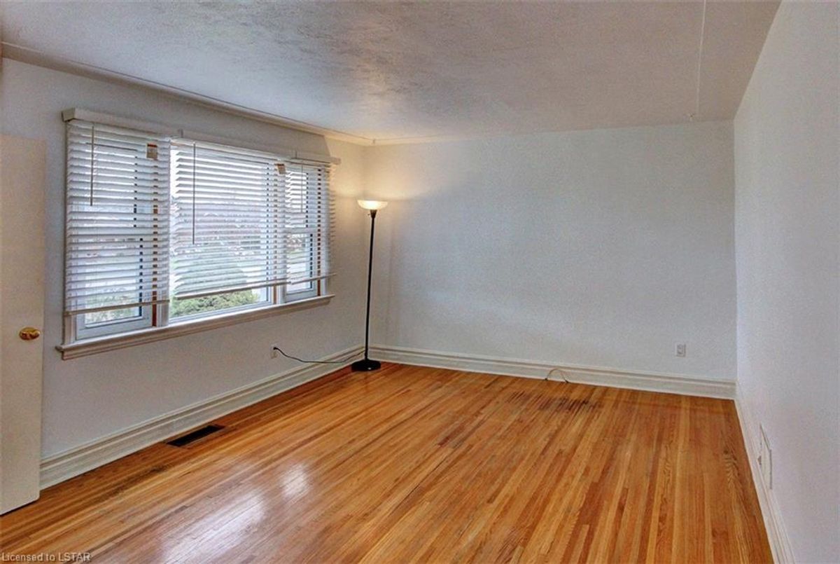 1013 Feren Avenue London 1013 Feren Avenue London