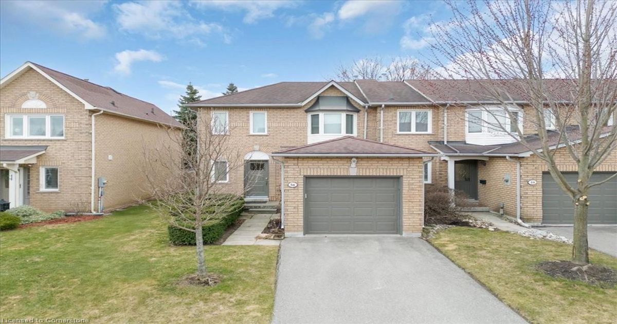 11 Pirie Drive  Dundas