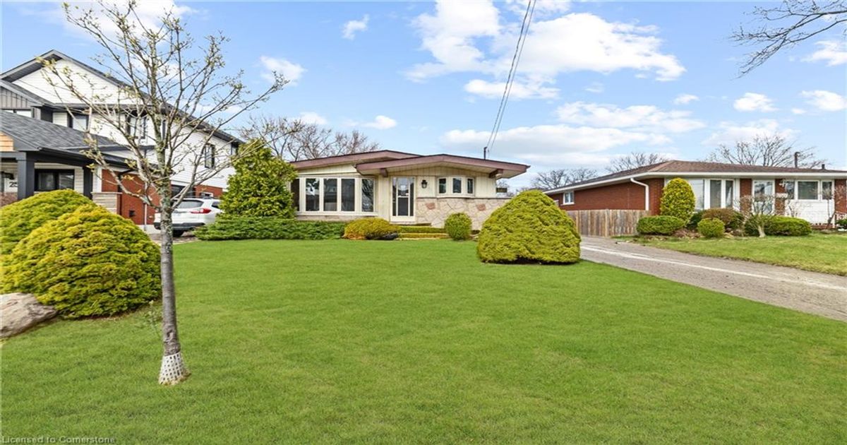 261 Thorner Drive  Hamilton