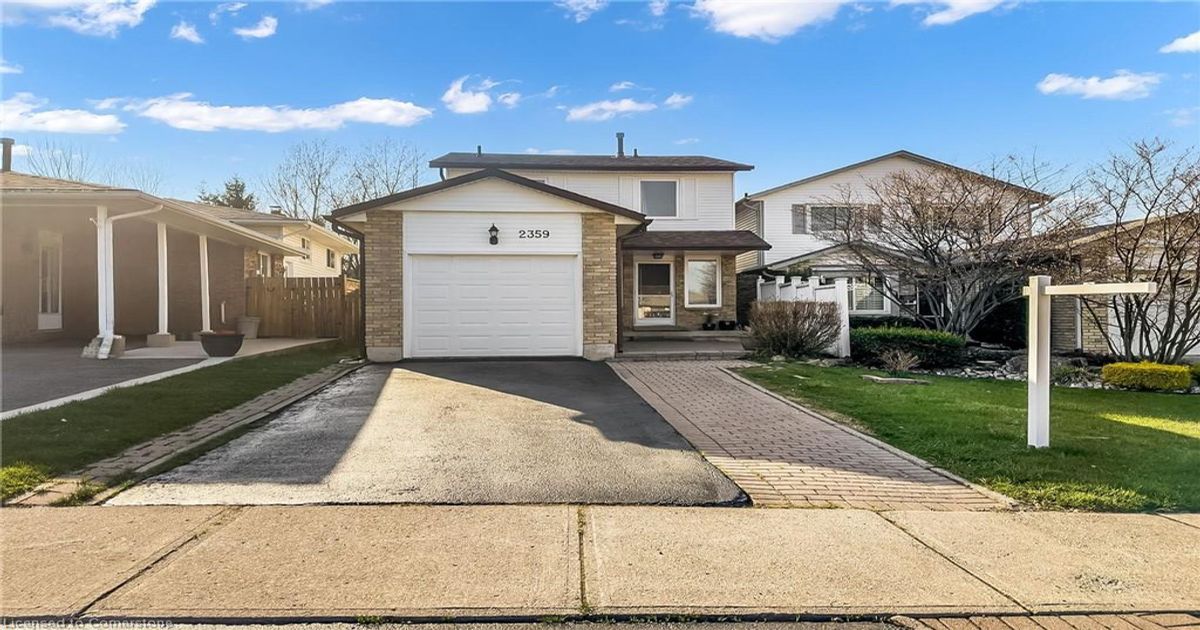 2359 Malcolm Crescent  Burlington