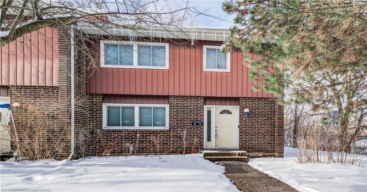 121 University Avenue E Waterloo