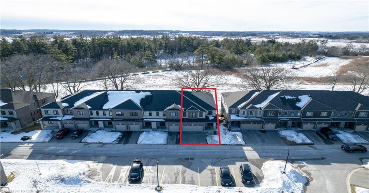 135 Hardcastle Drive  Cambridge