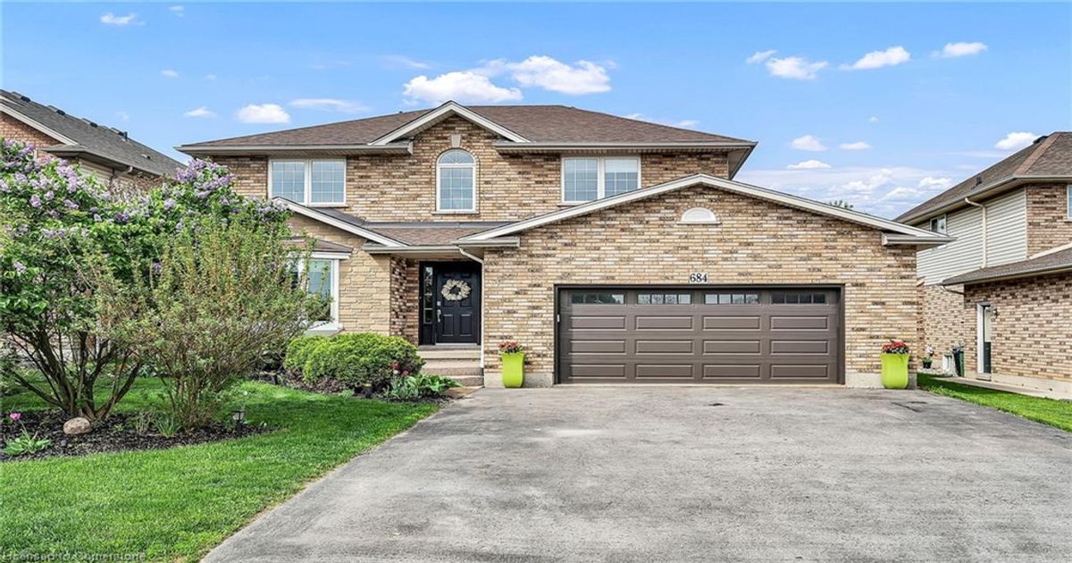 684 Upper Horning Road  Hamilton