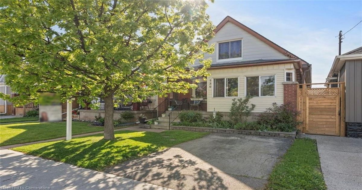 139 Garside Avenue N Hamilton