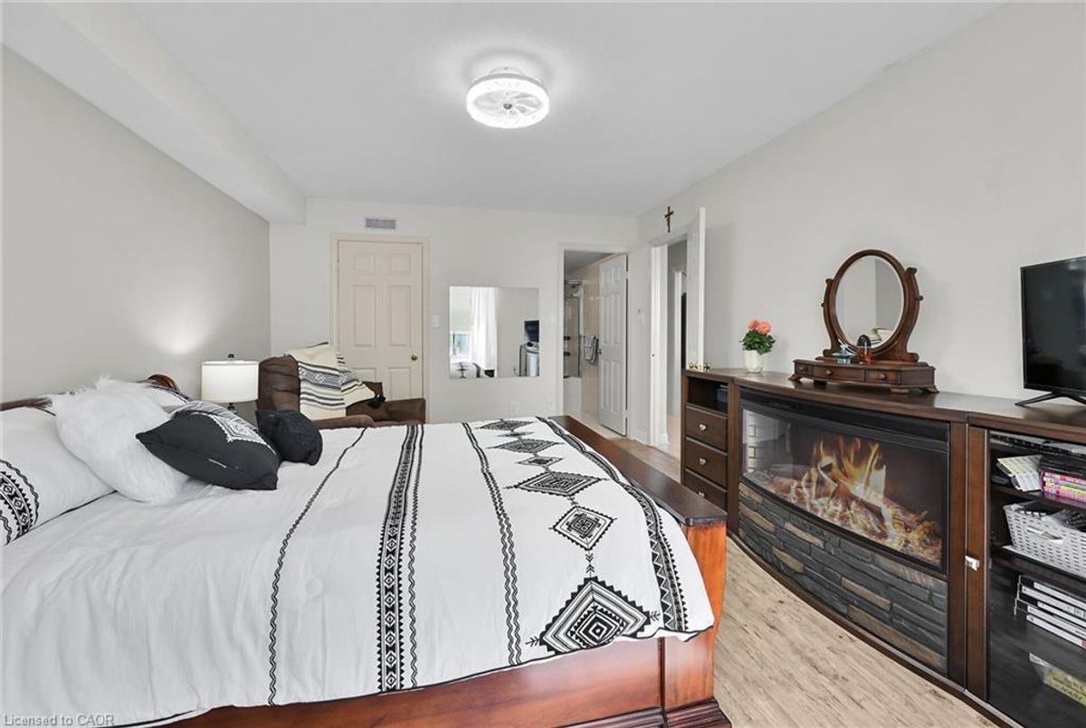 6 Village Green Boulevard Hamilton 6 Village Green Boulevard Hamilton