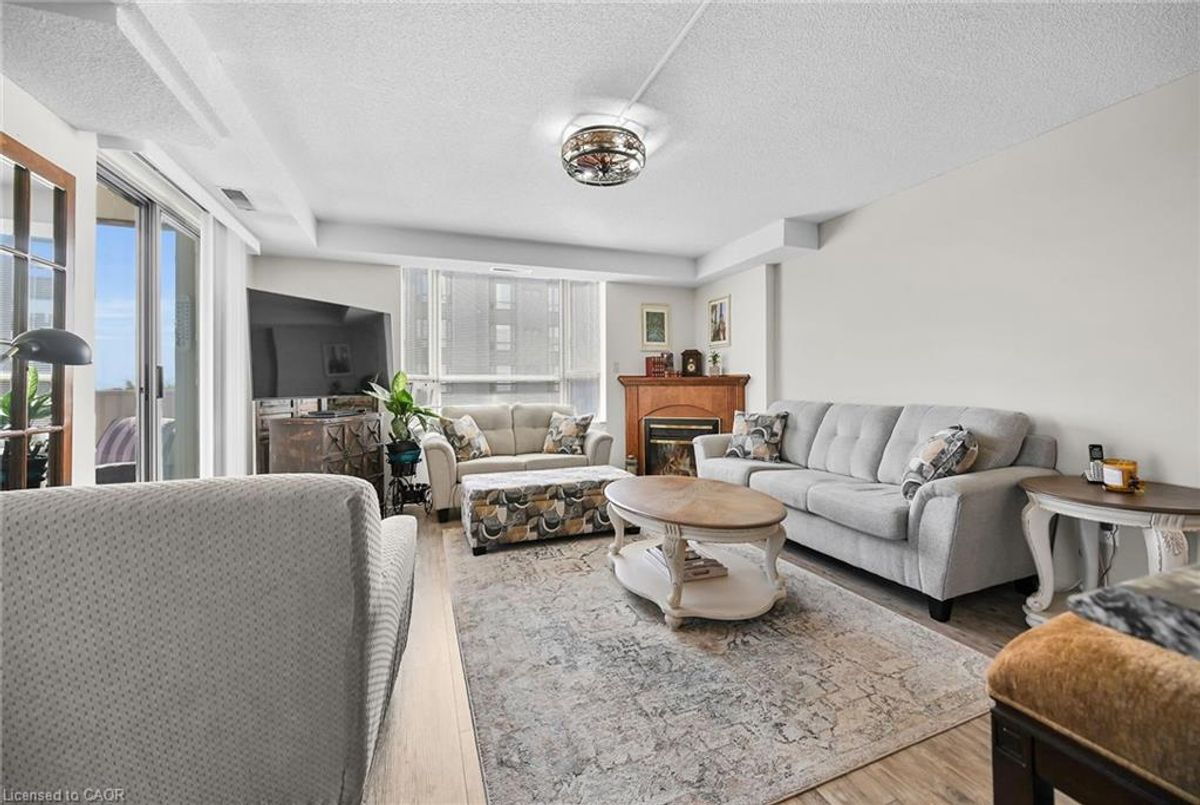 6 Village Green Boulevard Hamilton 6 Village Green Boulevard Hamilton