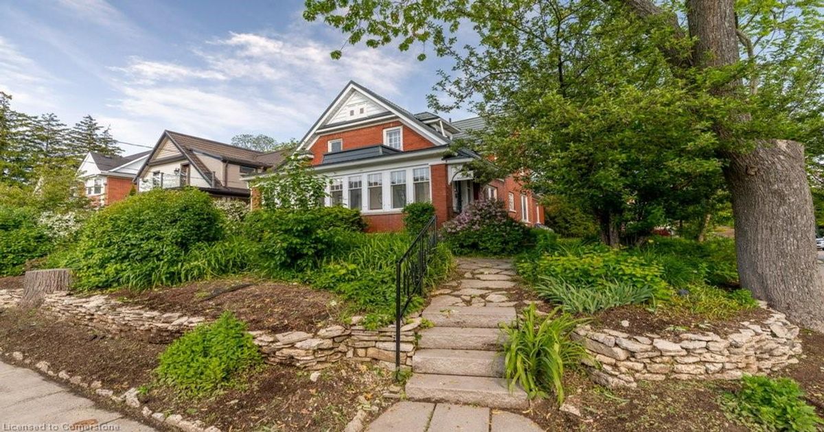 78 Allen Street E Waterloo