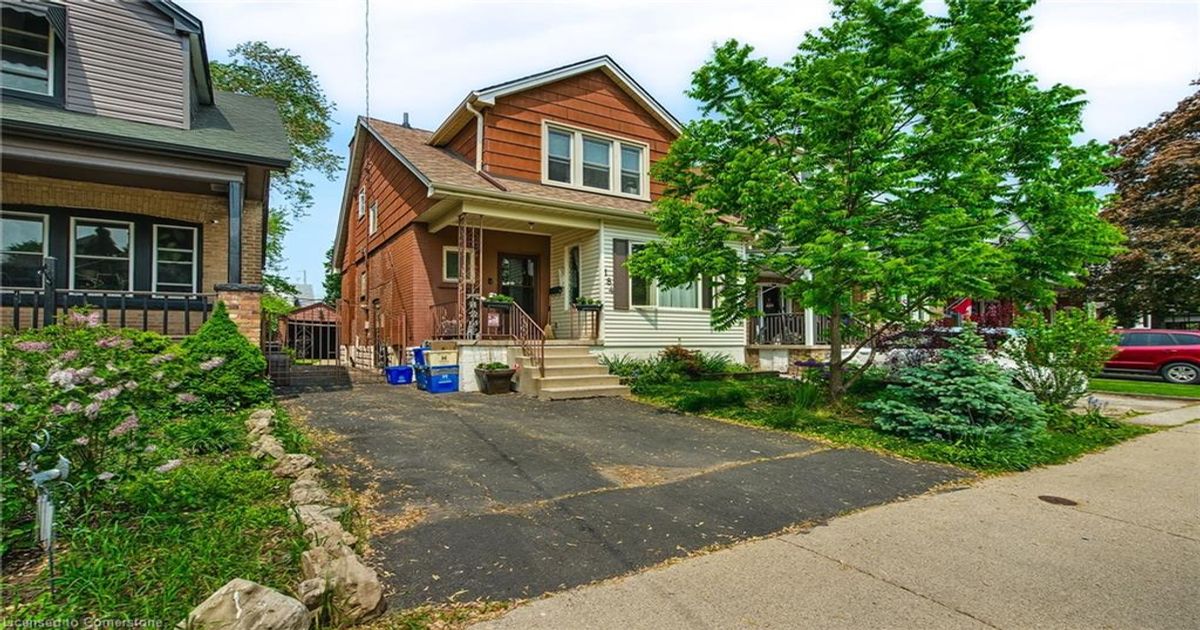 184 Rosslyn Avenue S Hamilton