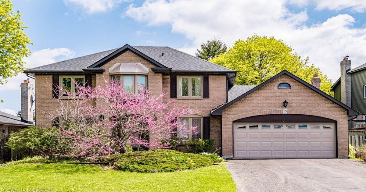 15 Onondaga Drive  Ancaster