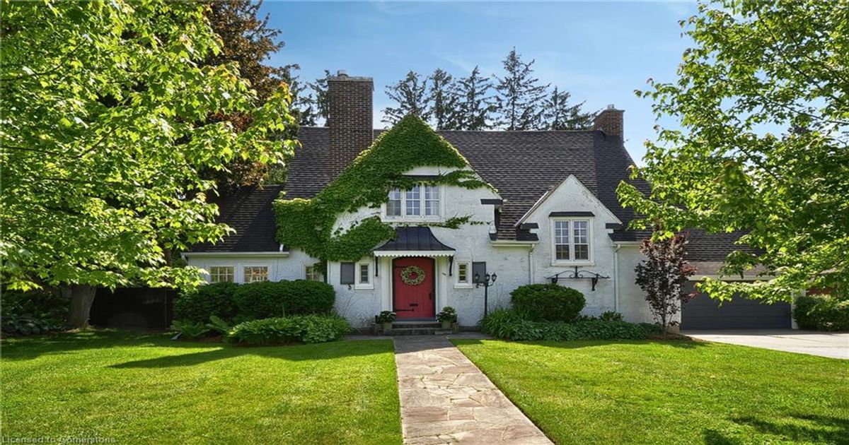 133 Dunbar Road S Waterloo