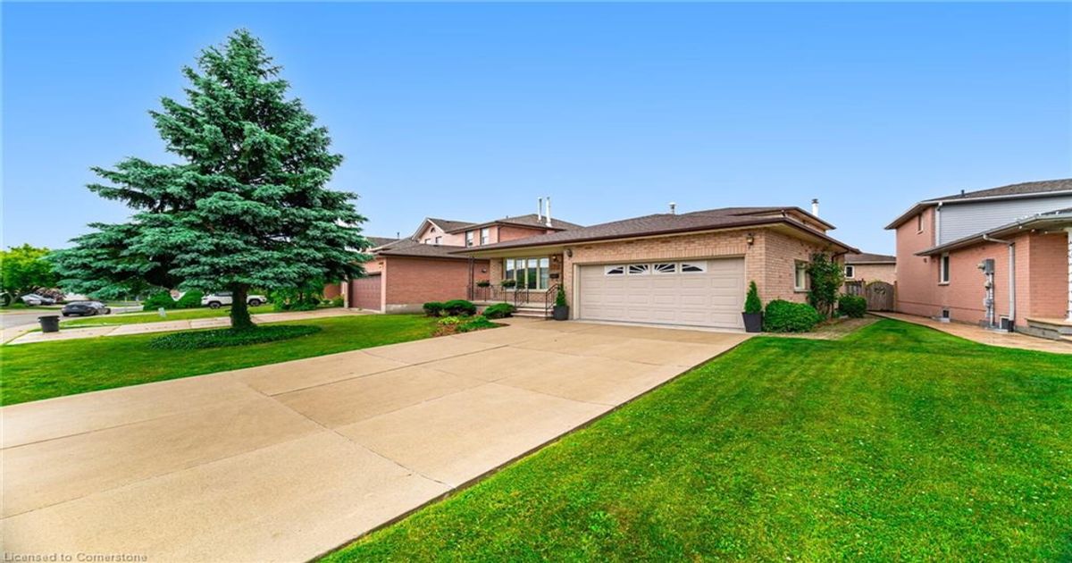172 Merrilee Crescent  Hamilton