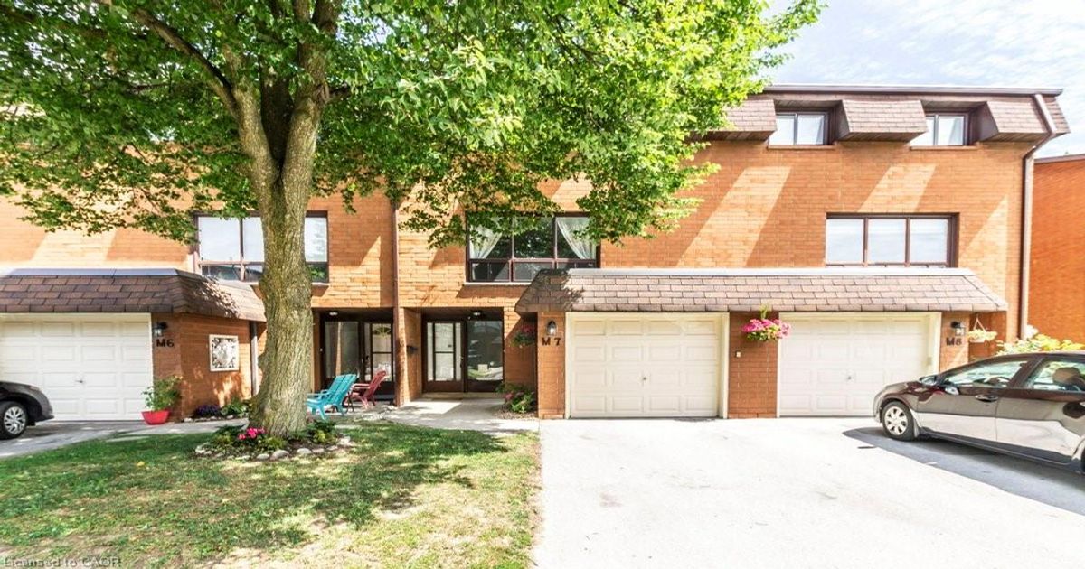 444 Stone Church Road W Hamilton