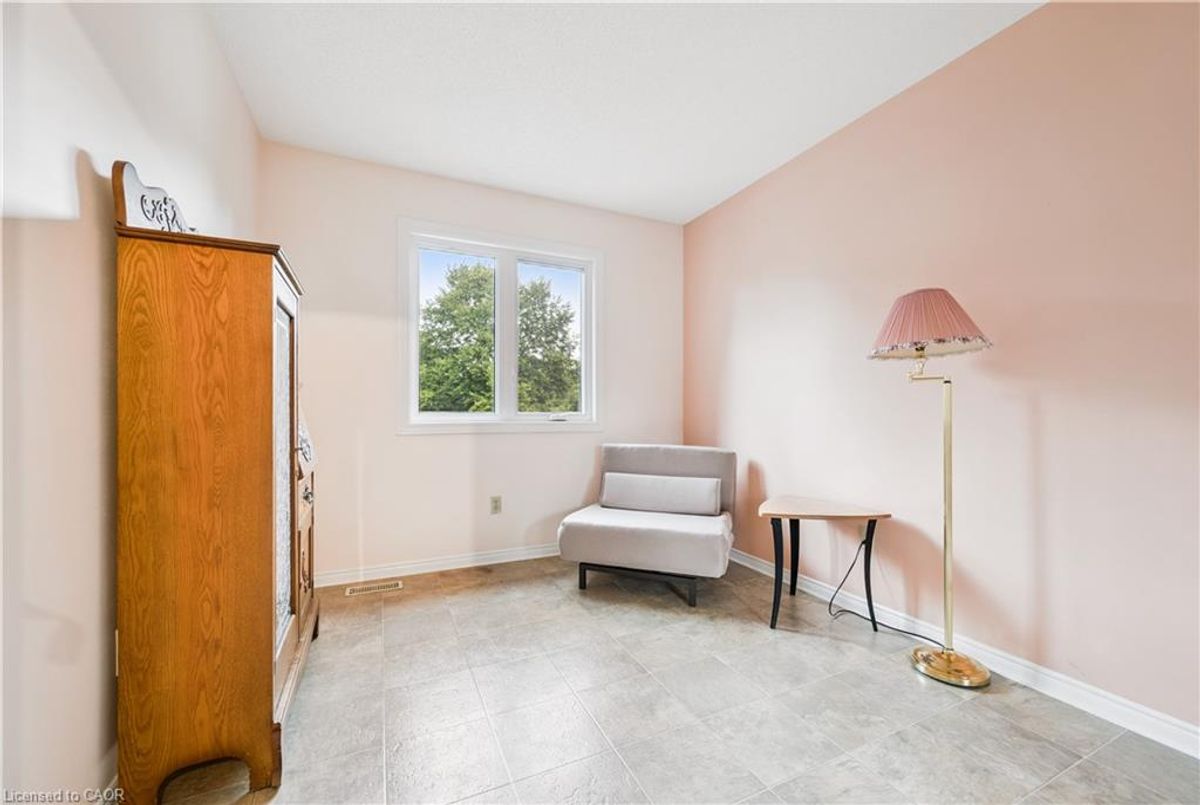 225 Benjamin Road Waterloo 225 Benjamin Road Waterloo