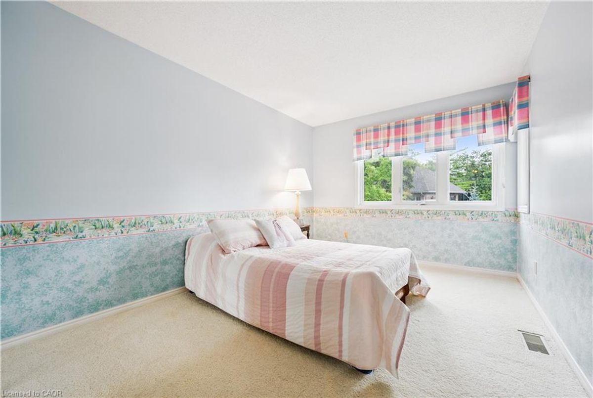 225 Benjamin Road Waterloo 225 Benjamin Road Waterloo