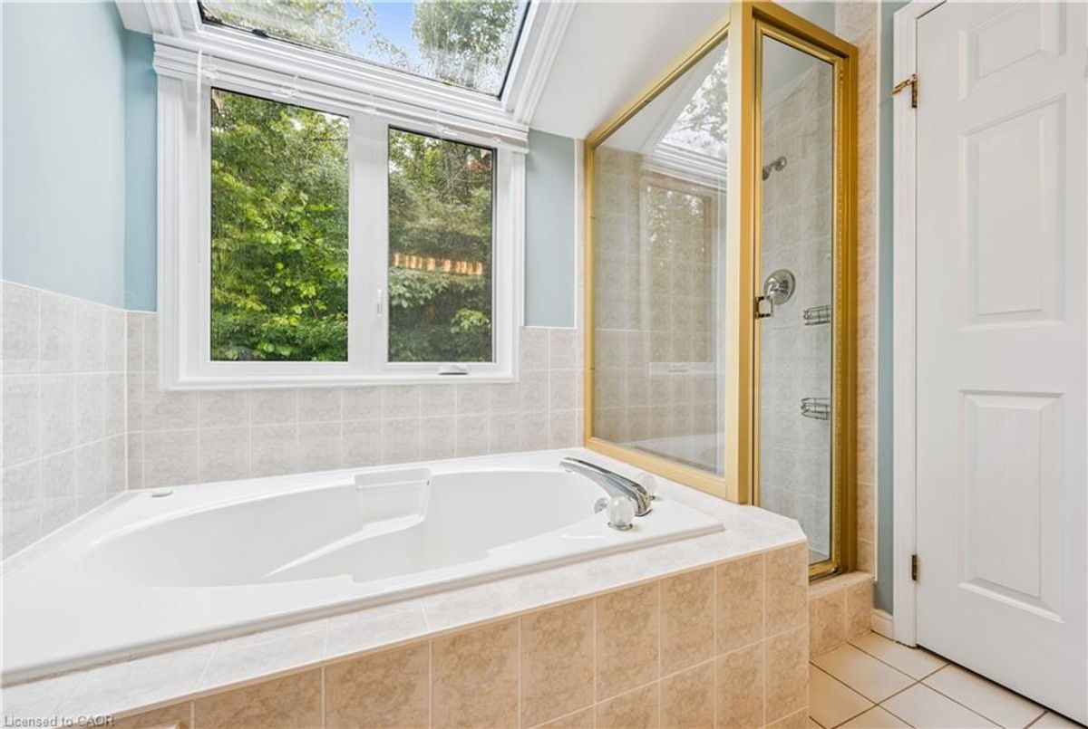 225 Benjamin Road Waterloo 225 Benjamin Road Waterloo