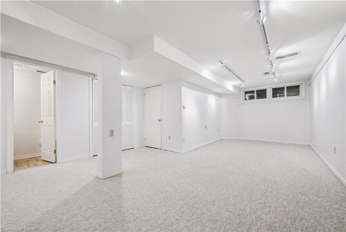 225 Benjamin Road Waterloo 225 Benjamin Road Waterloo