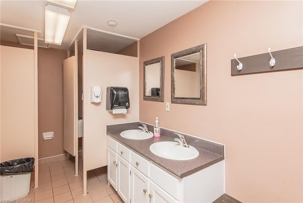 225 Benjamin Road Waterloo 225 Benjamin Road Waterloo