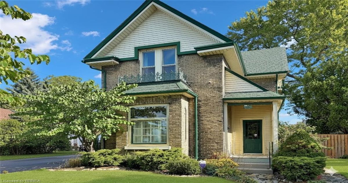 131 Terrace Hill Street  Brantford
