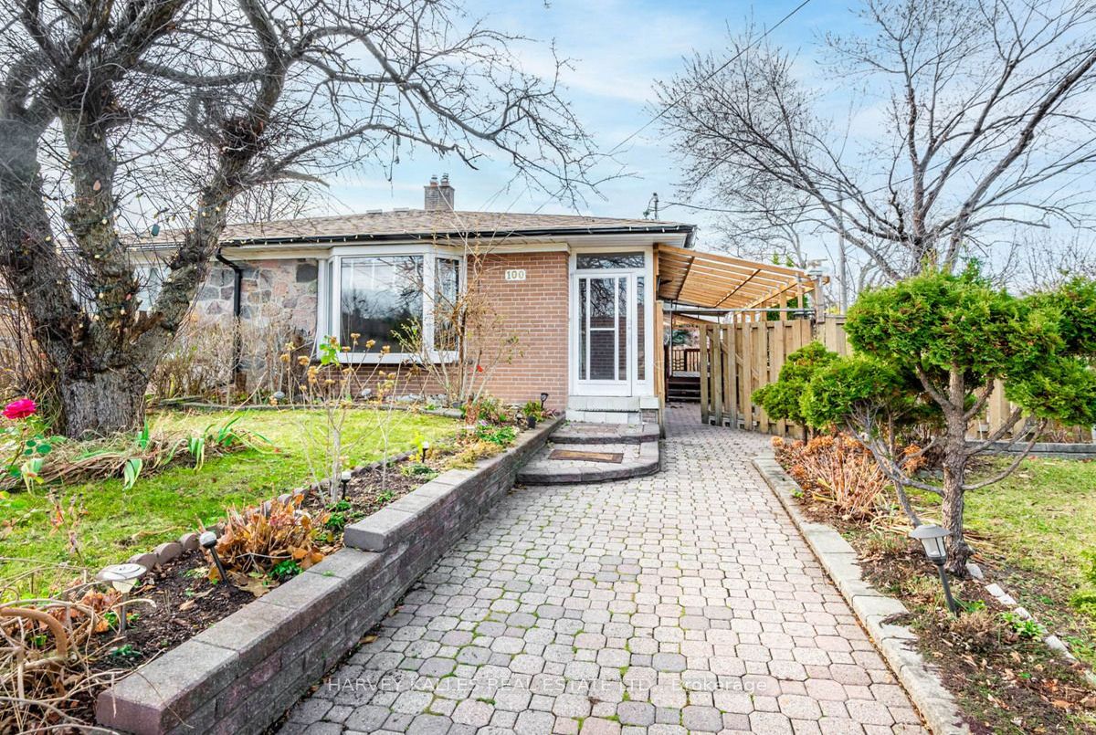 100 Fenside Drive 100 Fenside Drive Toronto C13