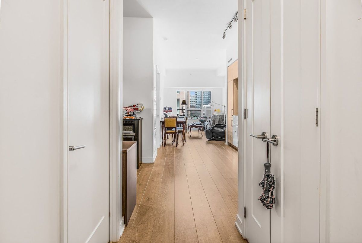 1504-88 Scott Street N 1504-88 Scott Street N Toronto C08