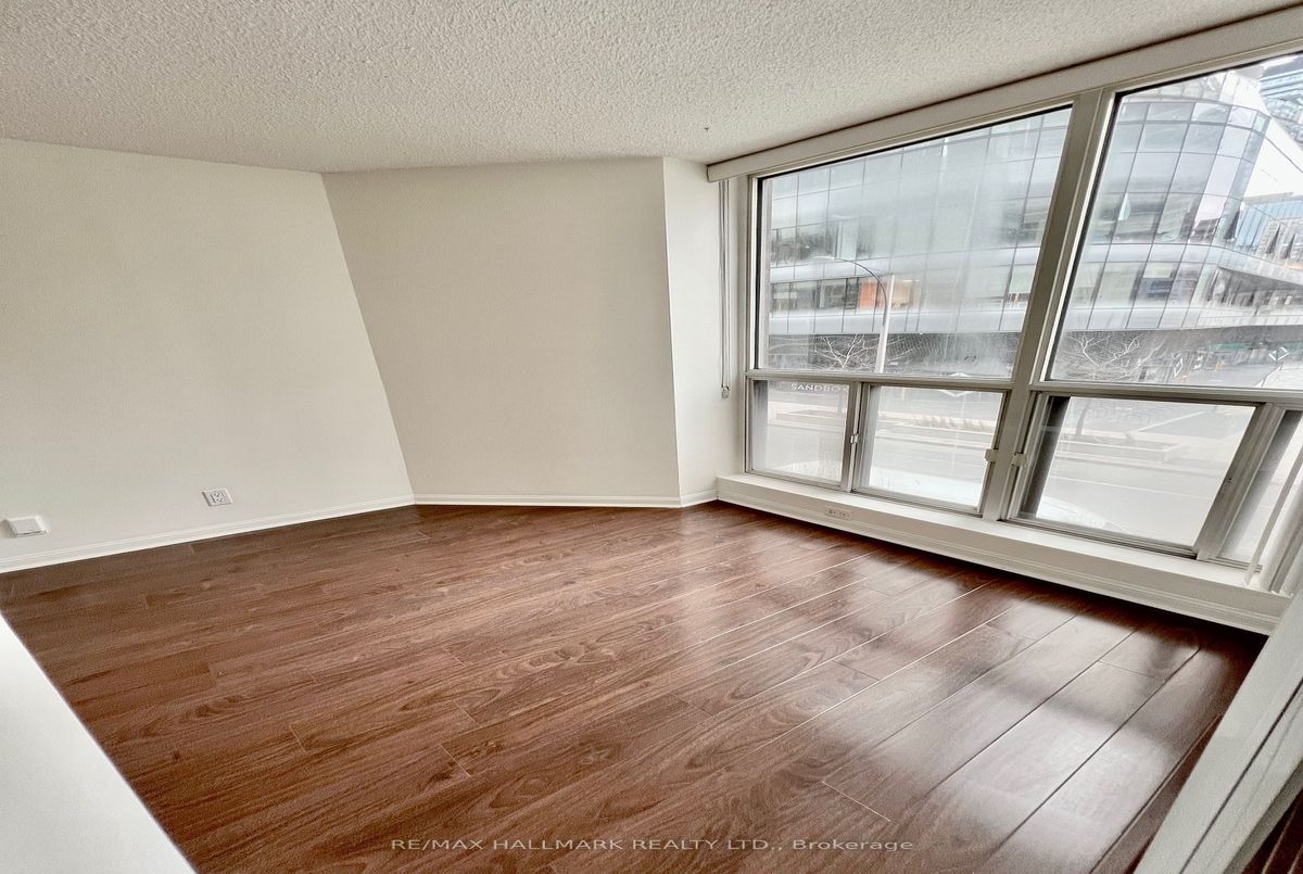 216-24 Wellesley Street W 216-24 Wellesley Street W Toronto C01