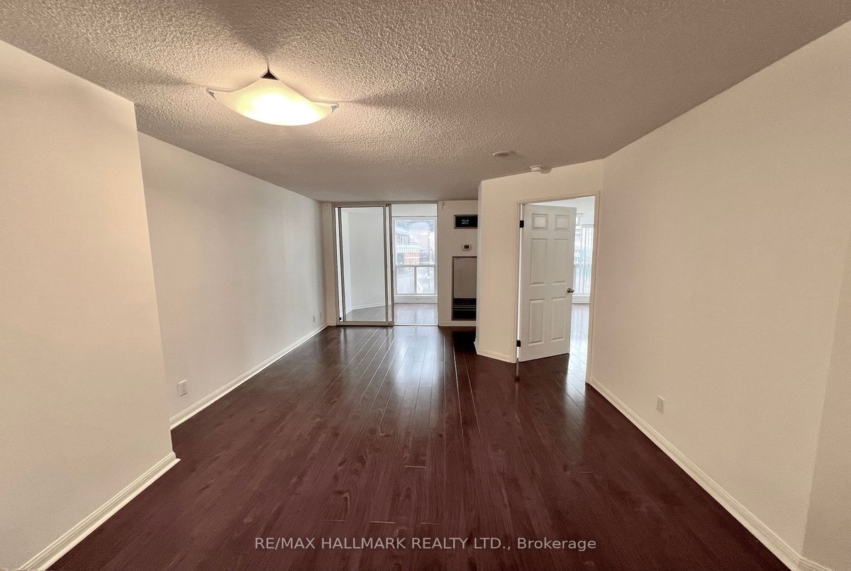 216-24 Wellesley Street W 216-24 Wellesley Street W Toronto C01