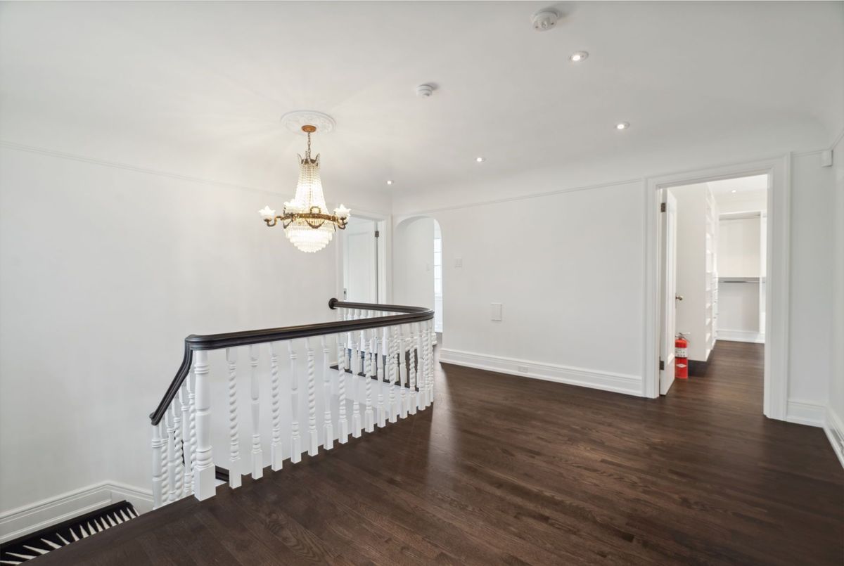 15 Park Lane Circle 15 Park Lane Circle Toronto C12