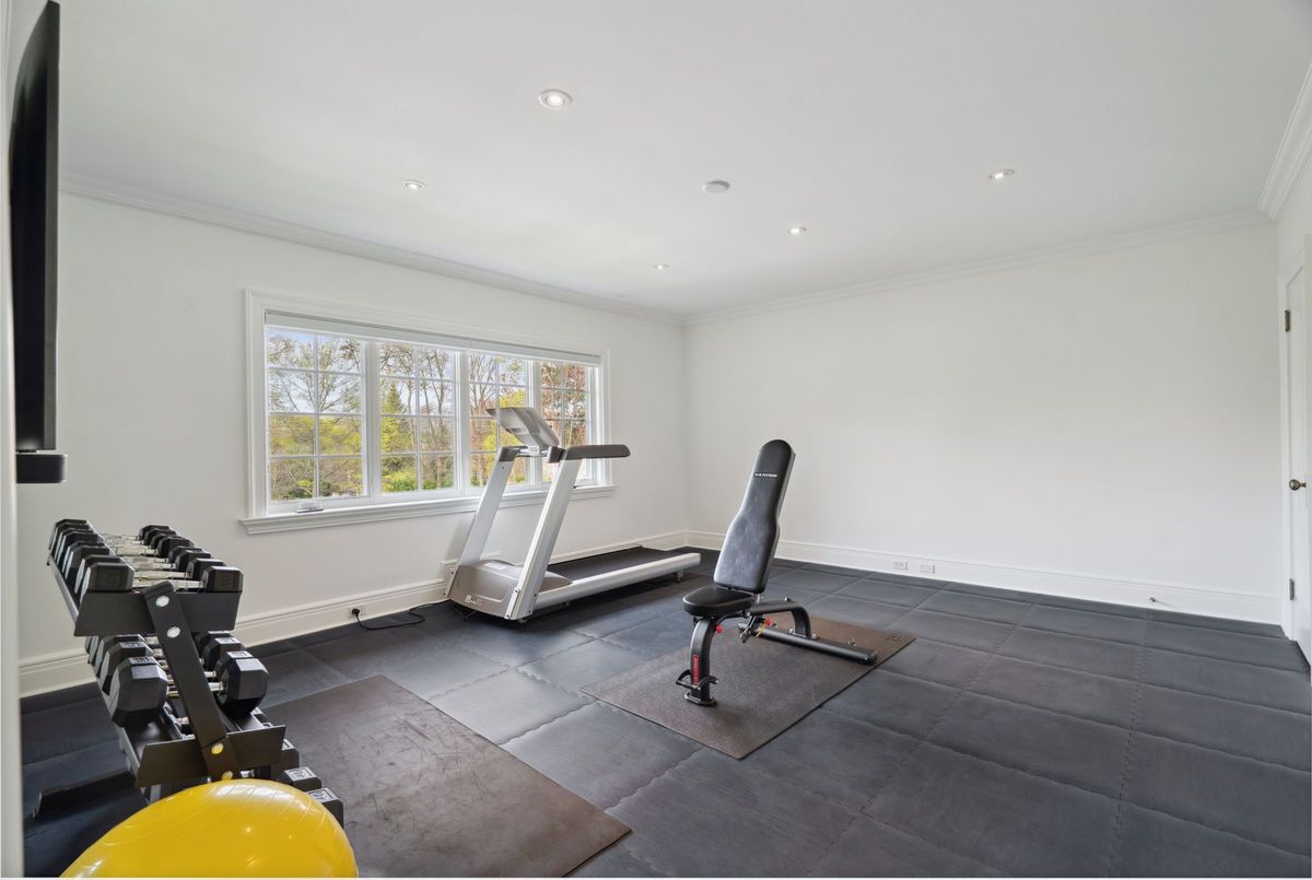 15 Park Lane Circle 15 Park Lane Circle Toronto C12