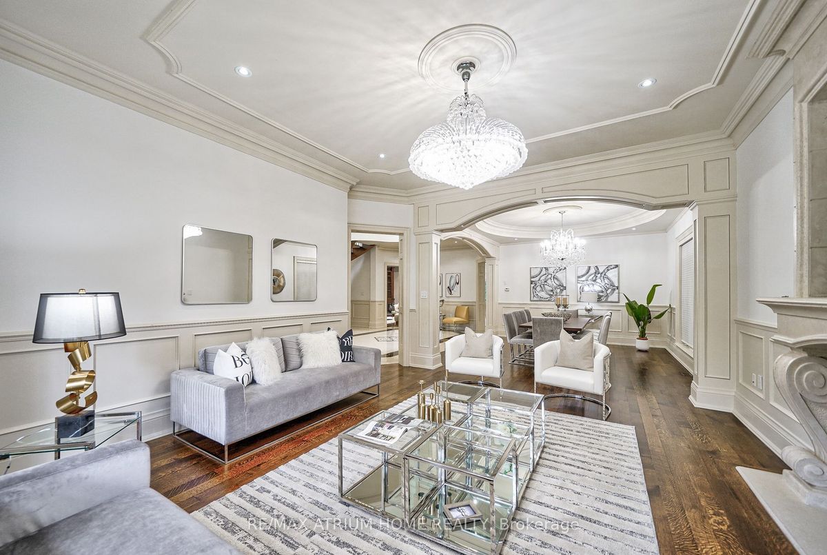 18 Heathcote Avenue 18 Heathcote Avenue Toronto C12