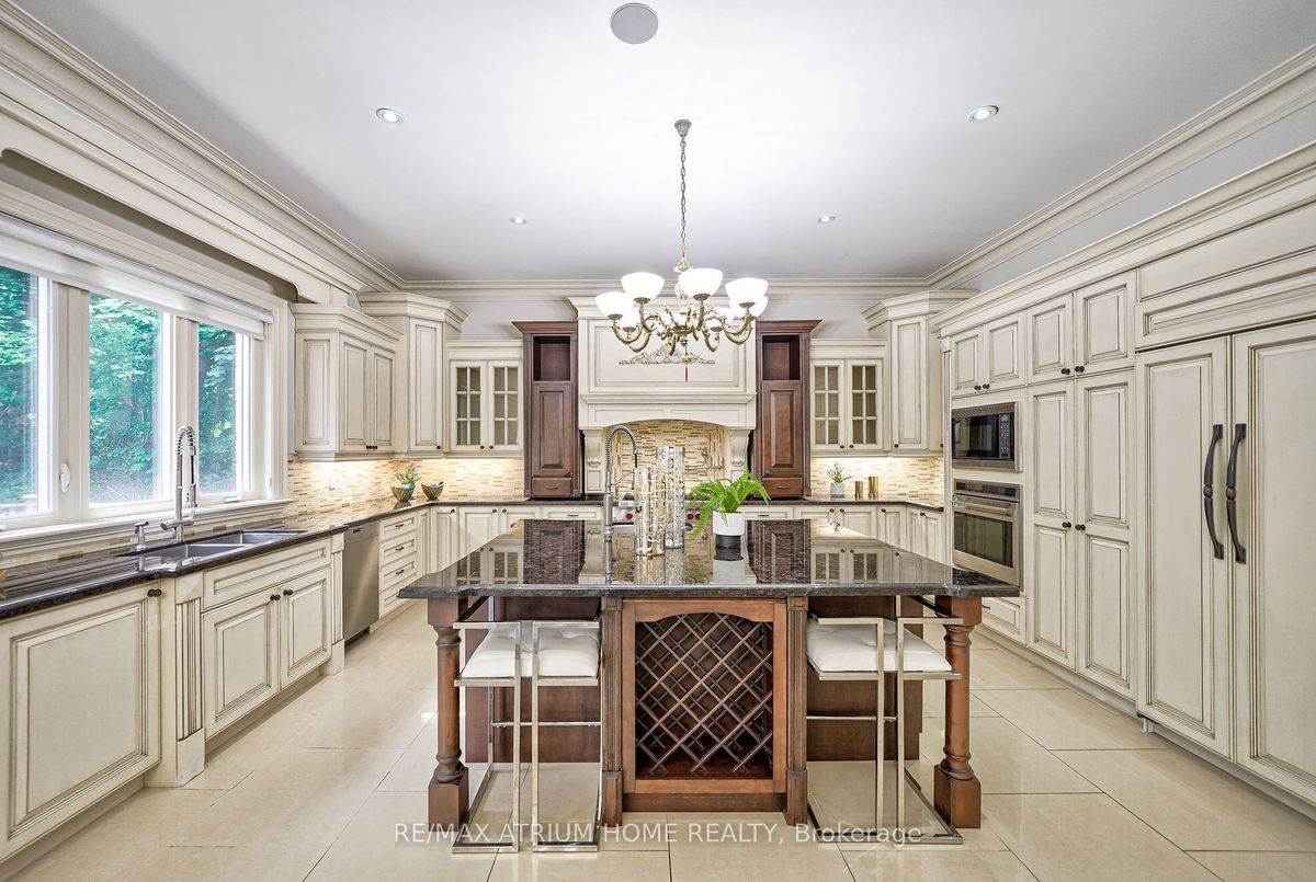 18 Heathcote Avenue 18 Heathcote Avenue Toronto C12