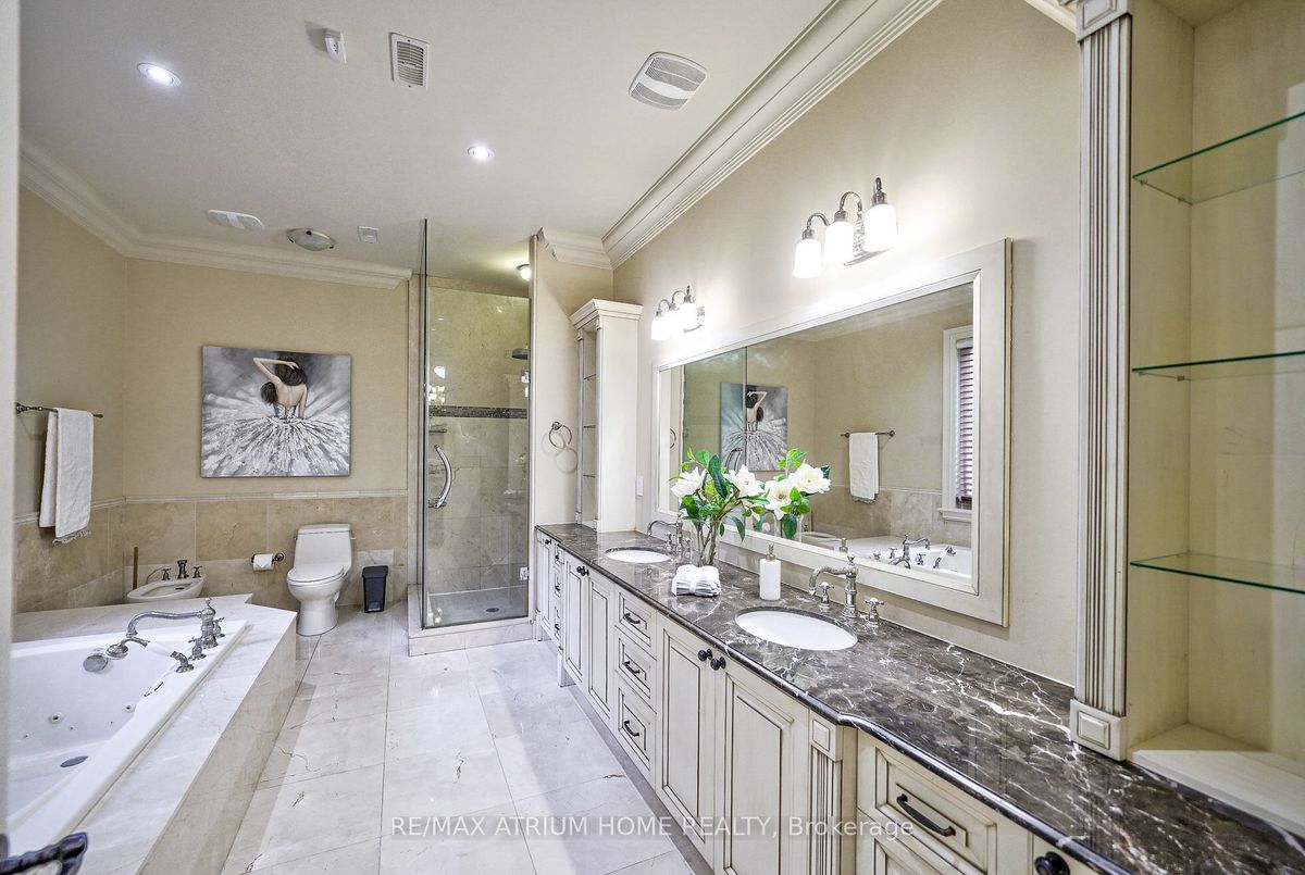 18 Heathcote Avenue 18 Heathcote Avenue Toronto C12