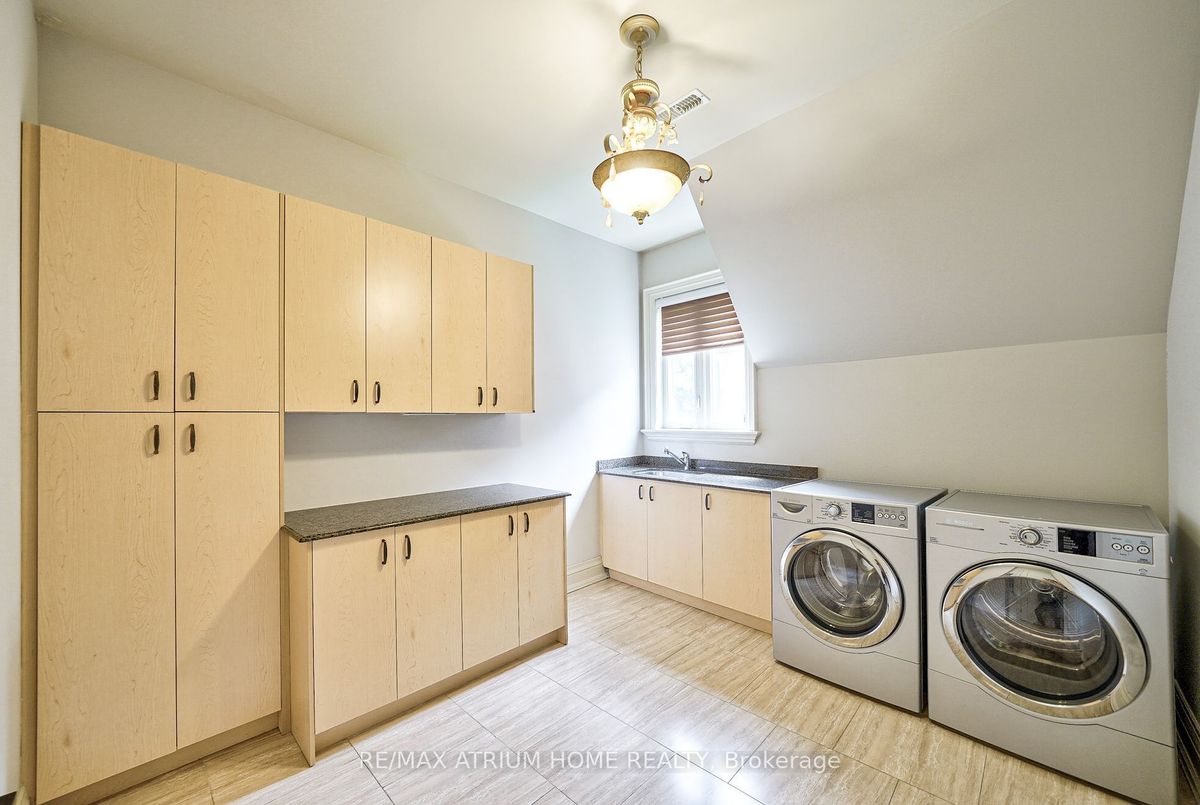 18 Heathcote Avenue 18 Heathcote Avenue Toronto C12