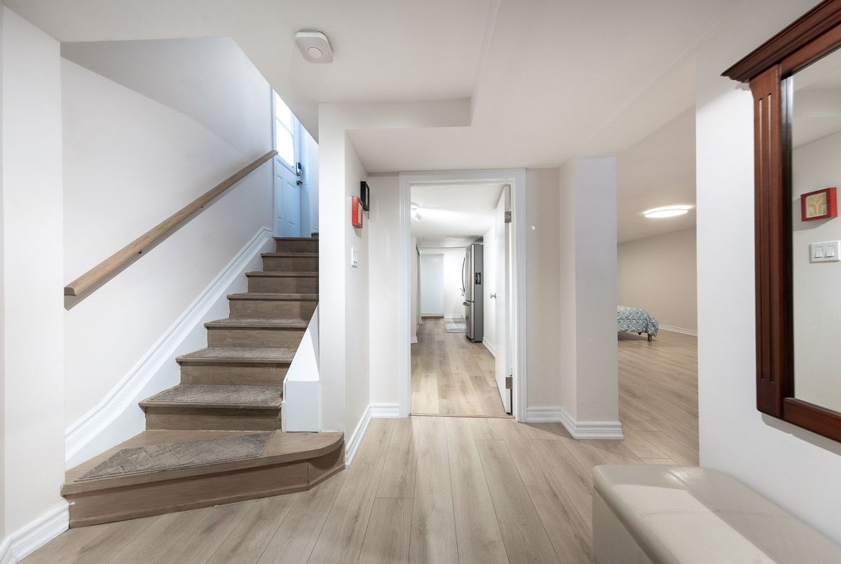 202 Mckee Avenue 202 Mckee Avenue Toronto C14