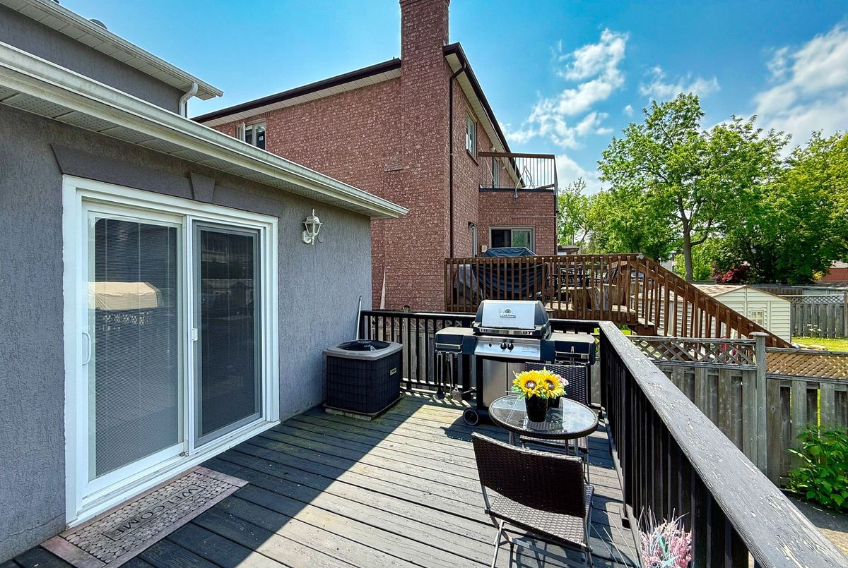 202 Mckee Avenue 202 Mckee Avenue Toronto C14