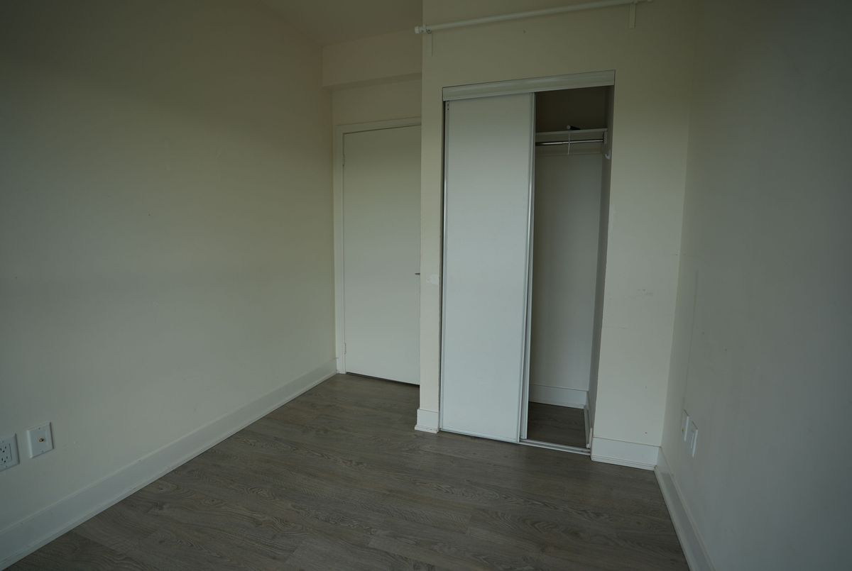 3105-30 Roehampton Avenue 3105-30 Roehampton Avenue Toronto C10