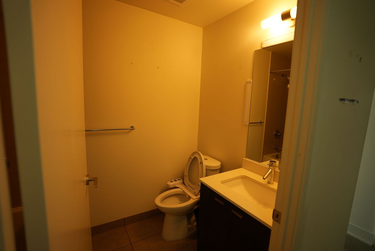 3105-30 Roehampton Avenue 3105-30 Roehampton Avenue Toronto C10