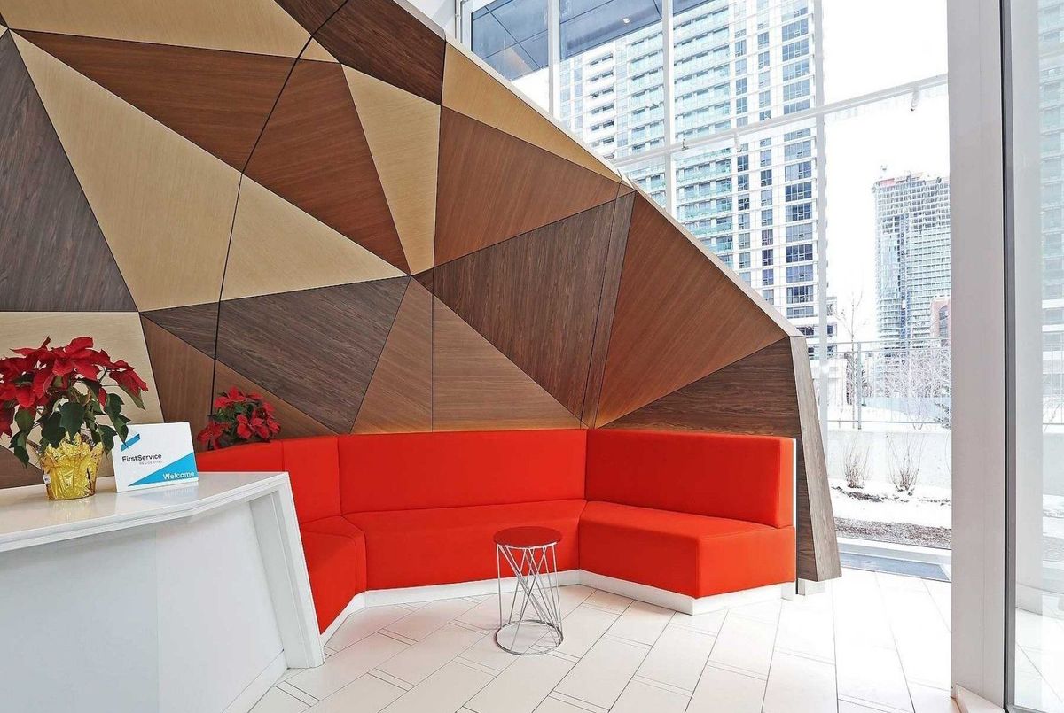 3105-30 Roehampton Avenue 3105-30 Roehampton Avenue Toronto C10