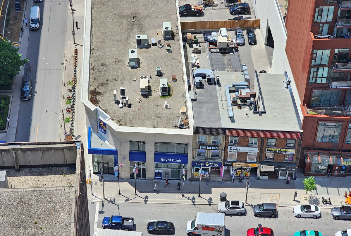 3105-30 Roehampton Avenue 3105-30 Roehampton Avenue Toronto C10