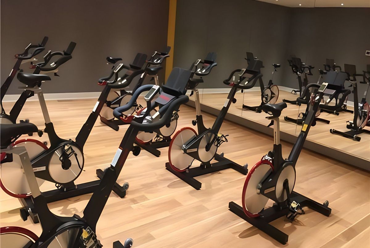 3105-30 Roehampton Avenue 3105-30 Roehampton Avenue Toronto C10