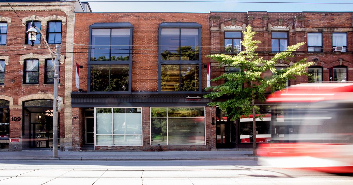 187 Queen Street E Toronto C08