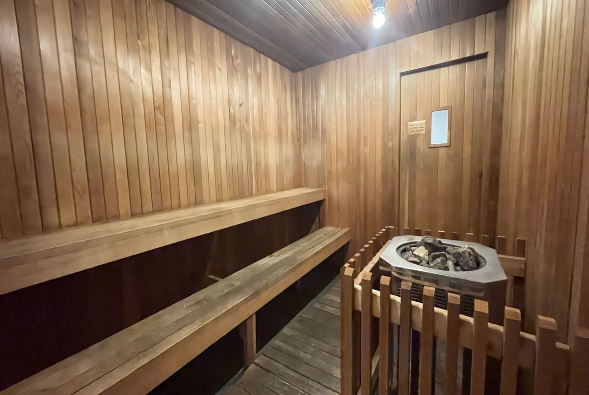 507-555 Yonge Street 507-555 Yonge Street Toronto C08