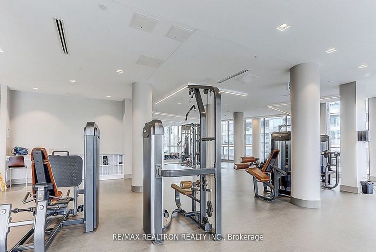 1805-38 Forest Manor Road 1805-38 Forest Manor Road Toronto C15