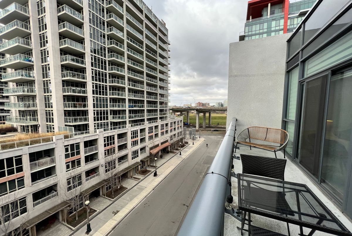 725-38 Iannuzzi Street 725-38 Iannuzzi Street Toronto C01