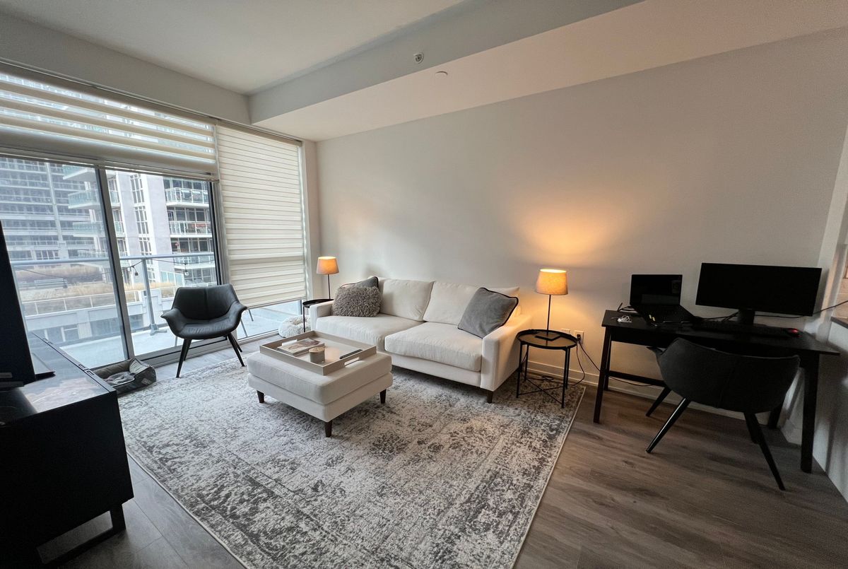 725-38 Iannuzzi Street 725-38 Iannuzzi Street Toronto C01