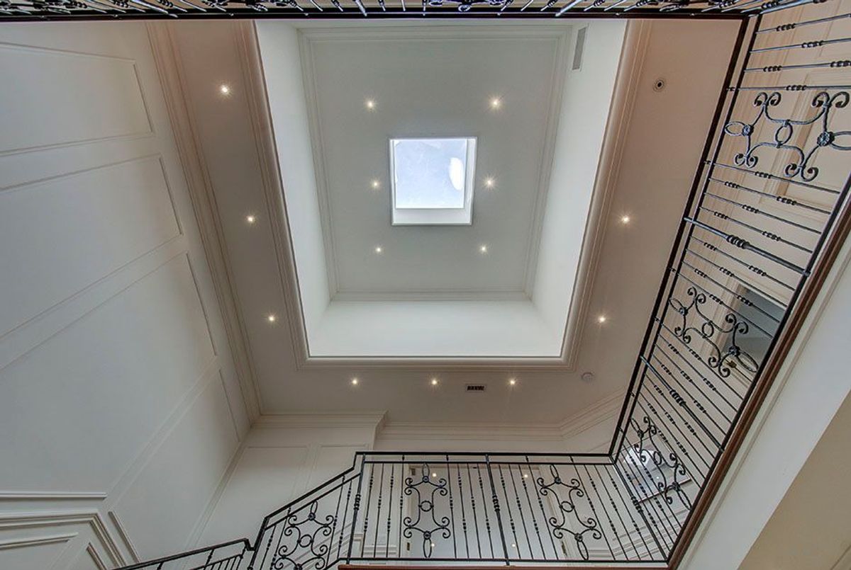 img-gallery