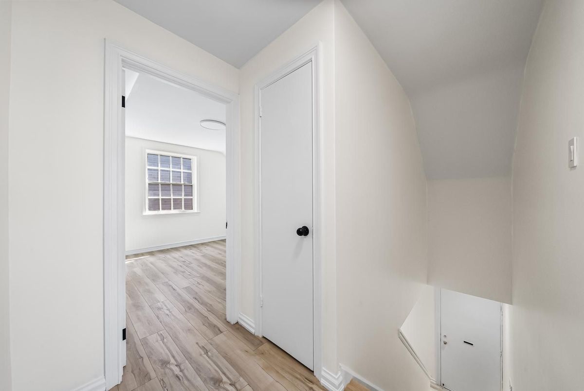 132 Homewood Avenue 132 Homewood Avenue Toronto C07