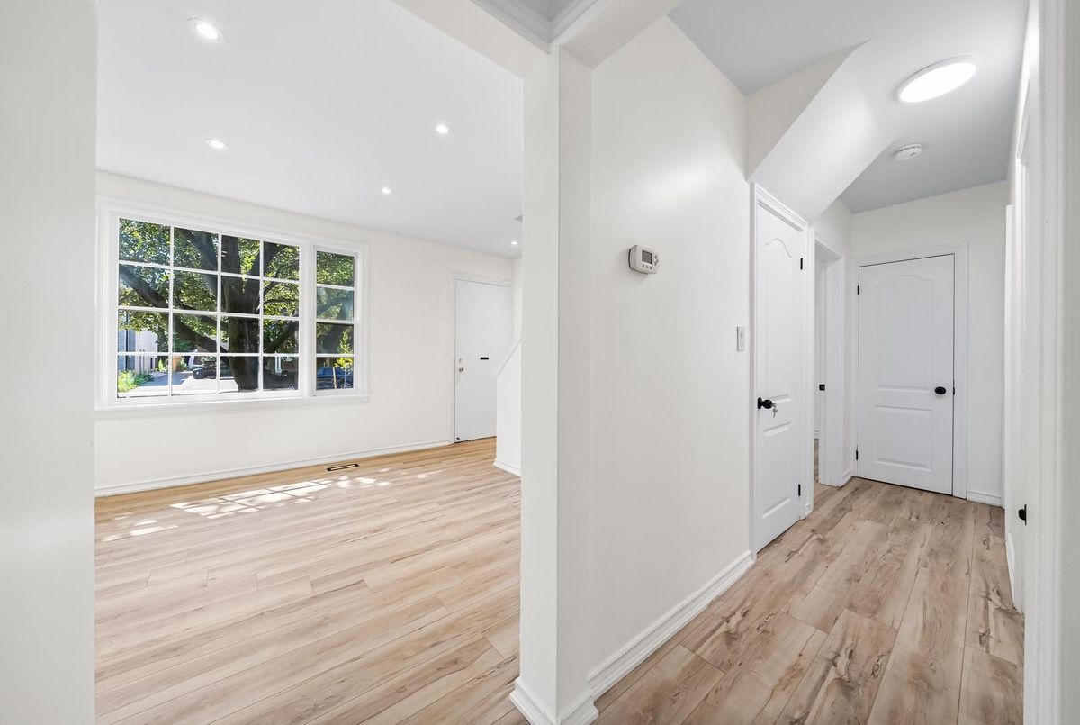 132 Homewood Avenue 132 Homewood Avenue Toronto C07