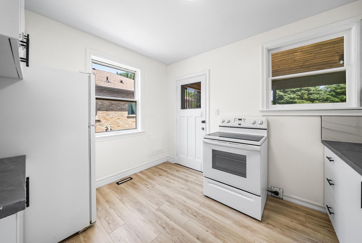 132 Homewood Avenue 132 Homewood Avenue Toronto C07